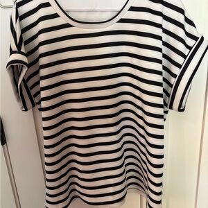 T Tahari Black and White Striped Short Sleeve Top